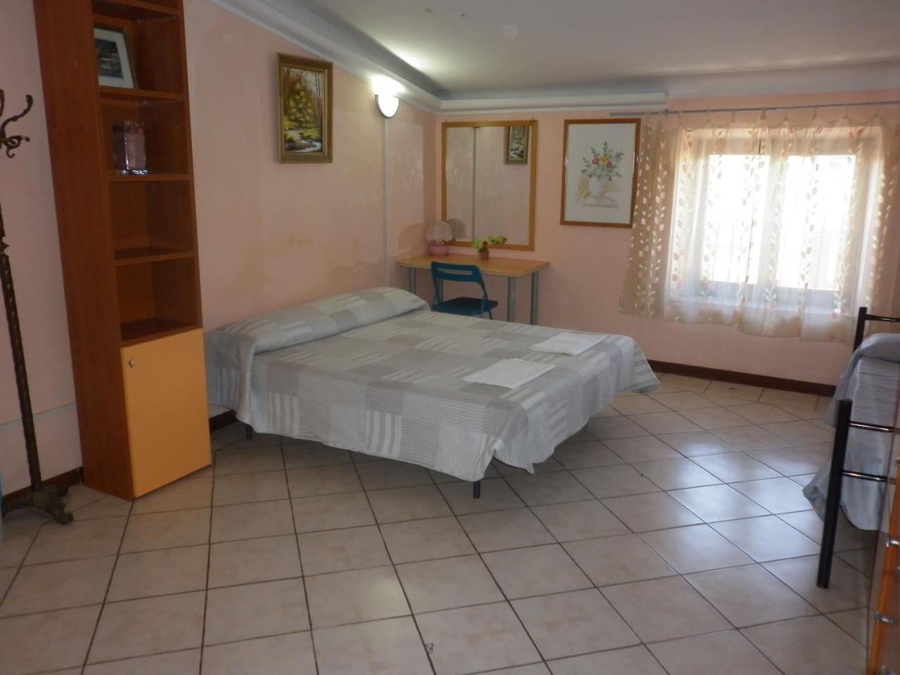 Roma Inn 2000 Ngoại thất bức ảnh