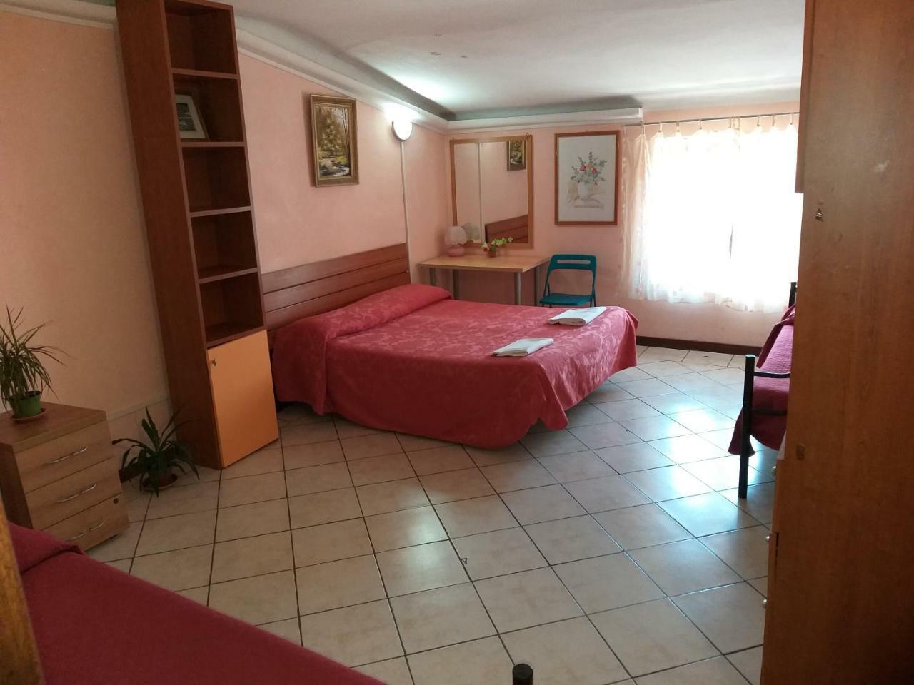 Roma Inn 2000 Ngoại thất bức ảnh